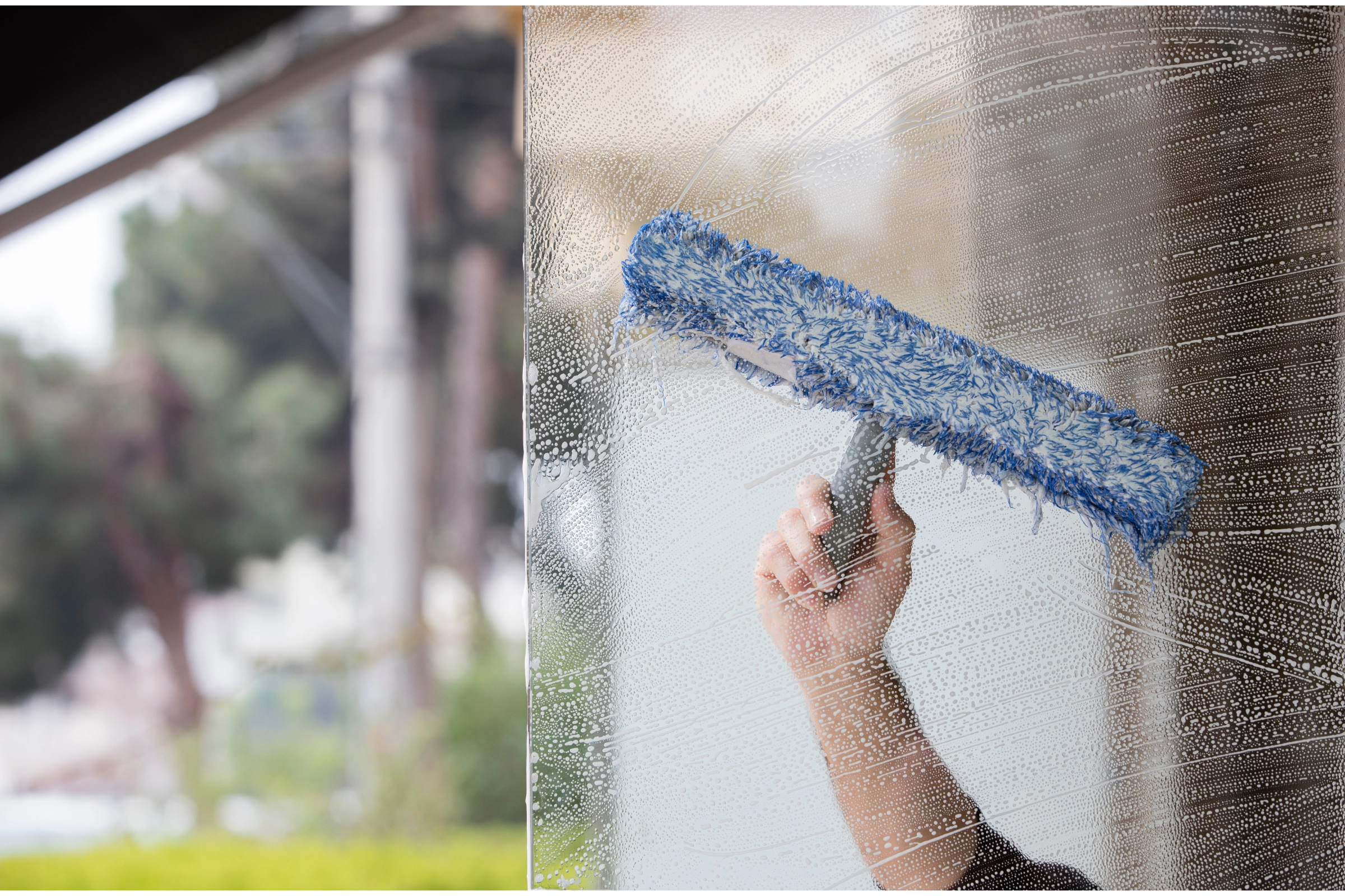 cleaning storm windows